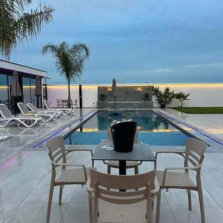 Villa Zen Rrushkull (Durres)