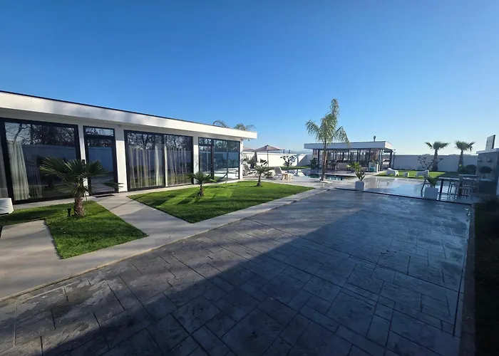 Zen * Rrushkull (Durres)