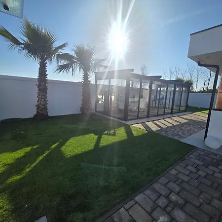 Zen Vila Rrushkull (Durres)