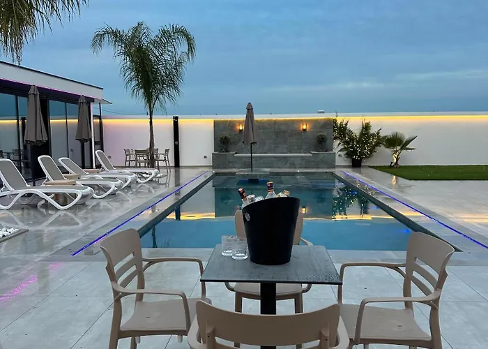 Villa Zen Rrushkull (Durres)